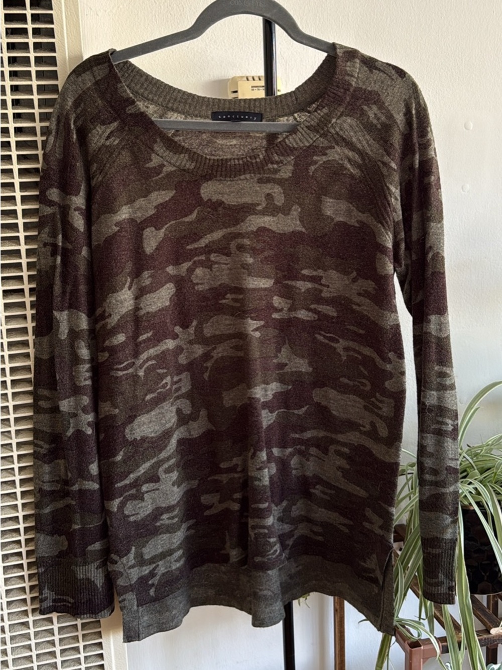Sanctuary Camo Print Knit Sweater Size L